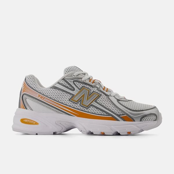 new balance 740 nieuwe dad sneakers 120 euro wit metallic grijs oranje korting