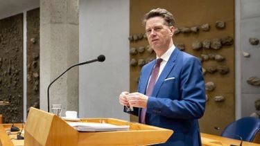Tom van der Lee GroenLinks-PvdA Martin Bosma PVV voorzitter van de Tweede Kamer salaris verdienen