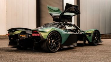Aston Martin Valkyrie tweedehands auto occasion te koop Max Verstappen wagenpark