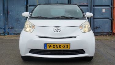 Deze auto van €2.250 is top in de stad en trotseert ook de snelweg