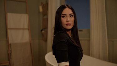 Megan Fox maakt AI gevaarlijk én verleidelijk in de nieuwe sci-fi thriller Subservience op Amazon Prime. Geen meesterwerk, wel pulpvermaak.