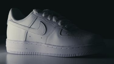 Nike Air Force 1 sneakers met korting in de augustus sale 2023