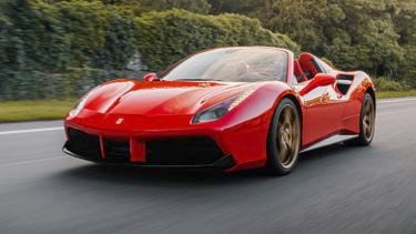Ferrari FF Huren auto supercar verhuur verhuurder prijs kosten goedkoospte