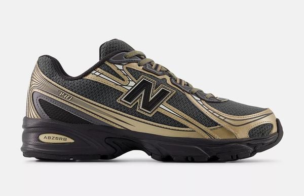 new balance 740 nieuw dad sneakers voor 120 euro in goud-zwart U740BD2