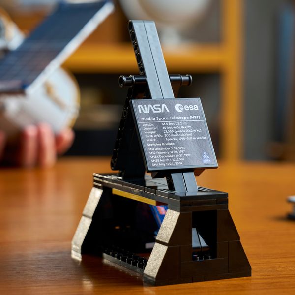 LEGO 11382 Hubble Space Telescope NASA 333232332