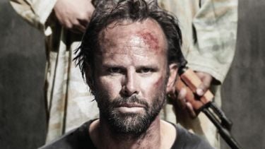 Videoland dropt brute oorlogsserie met The White Lotus-ster