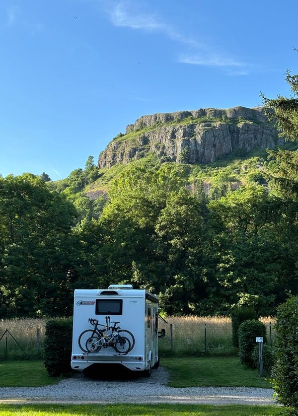 camping in frankrijk te koop in auvergne inclusief huis en stabiele omzet voor 565000 euro