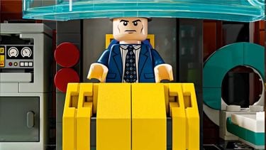 LEGO's nieuwe 18+ Marvel-set zit tjokvol helden én geheimen