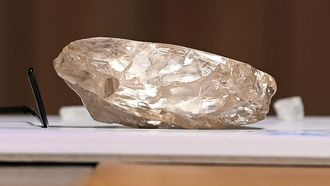 Bedrijf vindt een-na-grootse diamant ooit en stijgt 91% op beurs