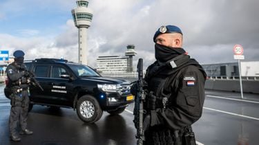 Het salaris als Marechaussee Beveiliger bij paleizen of op Schiphol