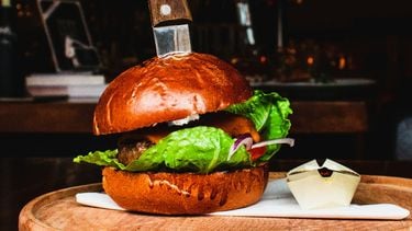 Zo bizar veel duurder is je hamburger in 2025, de koeien raken op