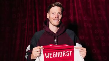 gesigneerd tenue shirt voetbal weghorst messi