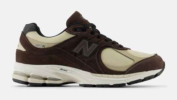 New Balance 2002RX met Gore-Tex sneakers nu met korting