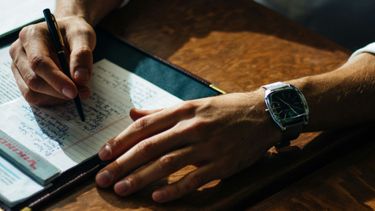 Schrijfoefening van 5 minuten maakt je positiever, aldus onderzoek