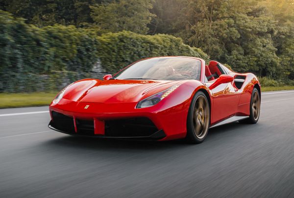 Ferrari FF Huren auto supercar verhuur verhuurder prijs kosten goedkoospte