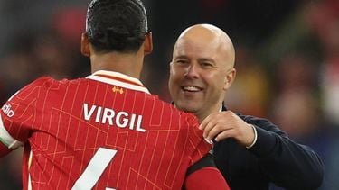 Dit salaris betaalt Liverpool aan alle Nederlanders in totaal per uur