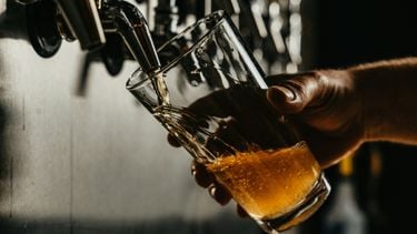 Zo herken je bierglazen waarmee je €0,74 te veel betaalt in cafés