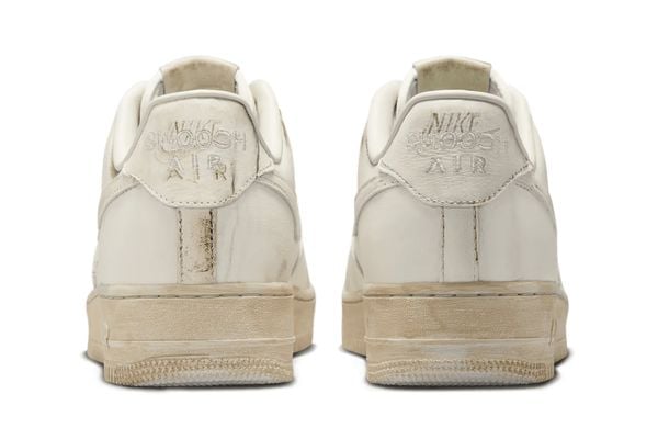 Nike Air Force Dirty Triple white schoner 555