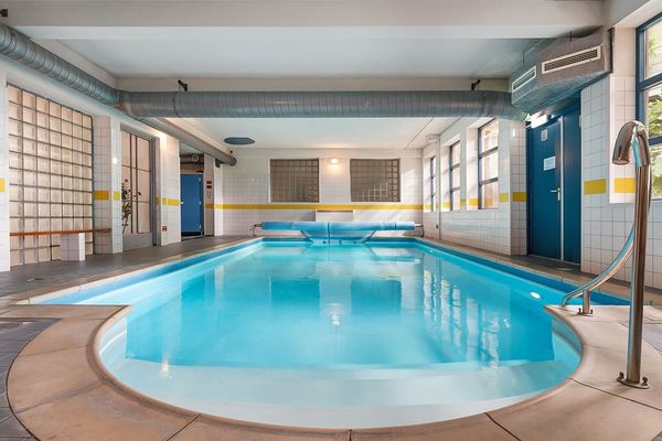 huis meppel funda zwembad sauna appartement modern