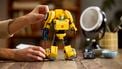 LEGO's nieuwe 18+ robot transformeert in Volkswagen Kever