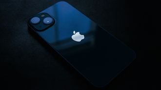 iPhone 13 in nieuwstaat voor spotprijs, met gratis hoes en protector