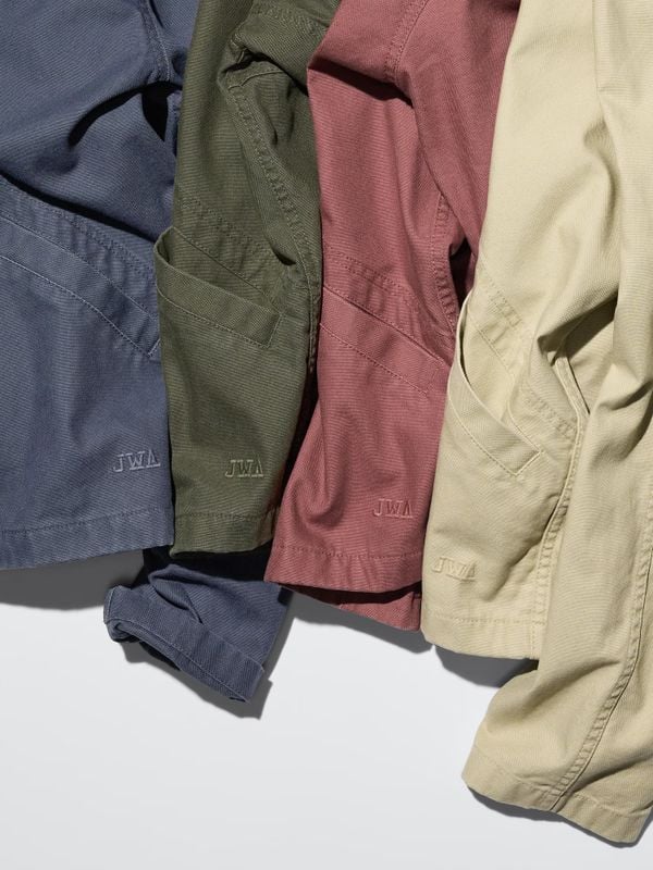 uniqlo JW Anderson blouson jack overshirt perfecte lentejas 59 euro rood blauw groen geel dior