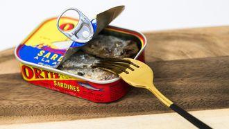 Deze goedkope vis is in blik is booster vol eiwitten en vitamines