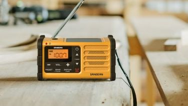 Dit is de radio die in je noodpakket moet opwindbaar en maar €89