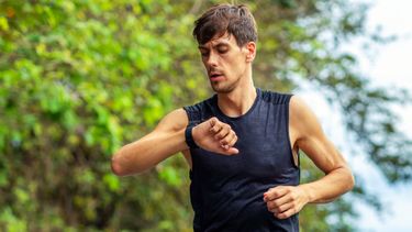 10 km hardlopen doe je zo tot 8% sneller zonder extra training