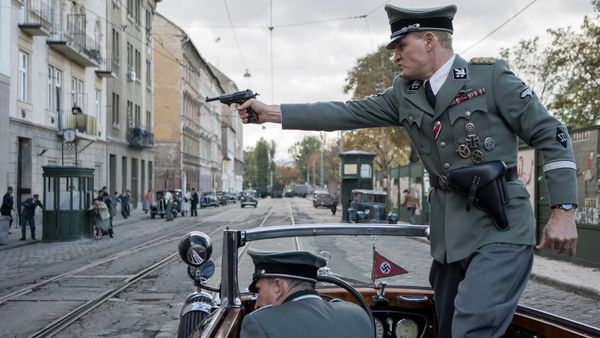 Videoland dropt internationale oorlogsfilm met Barry Atsma als nazi Man with the iron heart HHH Videoland 224