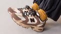 Hier is de New Balance 530 'Mushroom', hype-sneakers voor €120