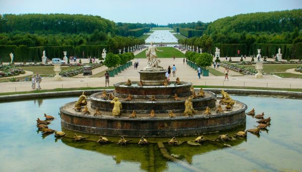 gratis toegang museum kerk bezienswaardigheid parijs onder 26 jaar arc de triomphe louvre versailles (8)