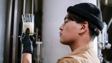Het salaris als bierbrouwer bij Heineken mét extra geld in verschiet