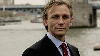 Daniel Craig-caster kraakt nieuwe James Bond 'Ongeschikte spion'