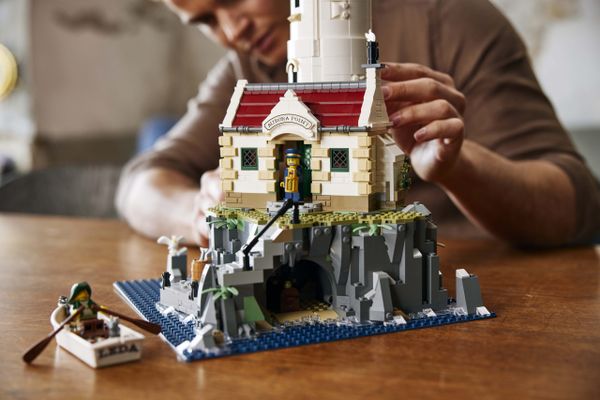 LEGO Ideas 21335 Motorized Lighthouse