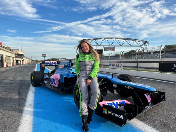 Alpine Nederlandse vrouw F1 Formule 1 auto racen rijden testen test Stéphane Kox 2