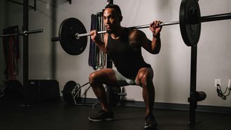 Zoveel kilo kun je liften op basis van je gewicht na half jaar training