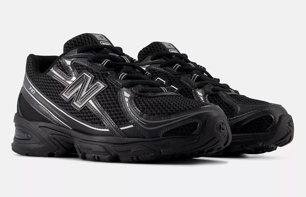 new balance 740 zwarte sneakers techno rave 120 euro