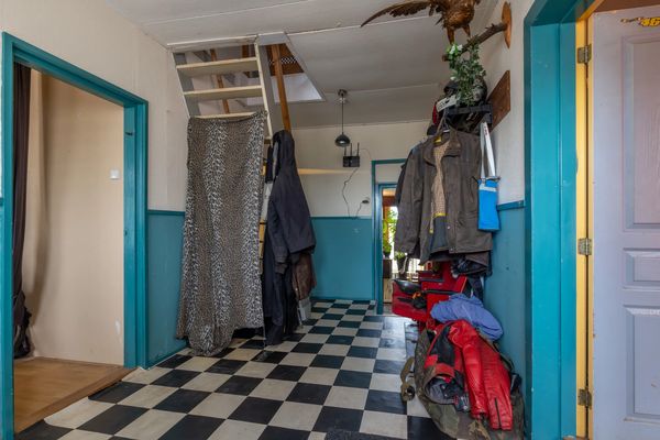 Bericht toevoegen Site icoon Funda-parel van €225.000 is duurzaam en ligt in landelijke idylle · Bericht Ctrl+K Concept opslaan Publiceren Funda-parel van €225.000 is duurzaam en ligt in landelijke idylle Typ / om een blok te kiezen Omhoog verplaatsenOmlaag verplaatsenToggle paneel: Expertquotes Omhoog verplaatsenOmlaag verplaatsenToggle paneel: Yoast SEO Premium SEO Leesbaarheid Schema Sociaal Nieuws Focus keyphraseHulp bij het kiezen van de perfecte focus keyphrase(Opent in een nieuwe browsertab) Weergave zoekmachines Bepaal hoe je bericht eruit moet zien in de zoekresultaten. Bekijk als: Resultaat op mobielDesktop resultaat Url voorbeeld: Manners Magazine www.manners.nl SEO titel voorbeeld: Funda-parel van €225.000 is duurzaam en ligt in landelijke idylle Voorvertoning metabeschrijving: okt 20, 2025 － Voeg een metabeschrijving toe door onderstaande snippet te bewerken. Als je dat niet doet, zal Google proberen een relevant stukje uit je bericht te vinden om te tonen in de zoekresultaten. SEO-titel Variabele invoegen Titel Pagina Slug funda-parel-van-e225-000-is-duurzaam-en-ligt-in-landelijke-idylle Metabeschrijving Variabele invoegen Samenvatting Premium SEO analyseVoer een focus keyphrase in om de SEO-score te berekenen Voeg een gerelateerde keyphrase toe Interne link suggesties Cornerstone content Geavanceerd Inzichten Omhoog verplaatsenOmlaag verplaatsenToggle paneel: Article list blocks Omhoog verplaatsenOmlaag verplaatsenToggle paneel: Post options Hide Banners Show article image Show newsletter block Premium artikel Sources Source Title Source URL Add Source Omhoog verplaatsenOmlaag verplaatsenToggle paneel: Sales Keywords Sales Keywords * Personal Finance Omhoog verplaatsenOmlaag verplaatsenToggle paneel: Advertorial options Advertorial Advertorial Title Partnership Text Partnership link Partnership Image Geen afbeelding geselecteerd Afbeelding toevoegen Tracker Post Tracker Grid Bericht Blok Funda-parel van €225.000 is duurzaam en ligt in landelijke idylle Uitgelichte afbeelding instellen Een samenvatting toevoegen... Laatst bewerkt 4 minuten geleden. Status Concept Publiceren Onmiddellijk Slug funda-parel-van-225-000-is-duurzaam-en-ligt-in-landelijke-idylle Auteur Michiel Hekkens Discussie Gesloten Revisies 2 Format Standaard Naar prullenbak verplaatsen Yoast SEO Premium SEO analyse: Heeft verbetering nodig Leesbaarheidsanalyse: Goed Verbeter je bericht met Yoast SEO Categorieën Categorieën zoeken Categorieën zoeken Uncategorized Advertorial in archief Auto's & Gadgets Gadgets LEGO Auto's & Motoren Auto's Elektrische fiets Jachten Motoren Tweedehands auto's Boeken Contact Films & Series Amazon Prime Video Apple TV+ Bioscoop Discovery+ Disney+ Formule 1 HBO Max Netflix NPO Start Podcasts SkyShowtime Televisie Viaplay Videoland Games Geld & Carrière Banen & Salaris Belasting & Toeslagen Crypto Huizenmarkt Investeren & Beleggen Rijk en Beroemd Sparen Gesponsord Gezondheid Afvallen Fitness Voeding Human Interest Architectuur Design Entertainment Eten & Drinken Klimaat Kunst & Fotografie Liefde & Seks Muziek Opinie Popular Science Samenleving Interview Nieuws Partner Reizen Review Sport Glory UFC Voetbal Stijl Horloges Kapsels & Baarden Kleding Sneakers Tech Categorie toevoegen Selecteer de primaire categorie Huizenmarkt Learn moreLearn more about the primary category.↗ Tags Tag toevoegen Scheiden met komma's of de Enter-toets. Meest gebruikt NetflixmarvelLEGOdroom occasionDisneysalarisfilmgeldsneakersNike Publicatiepaneel openen Bericht MeldingenConcept opgeslagen. Dialoogvenster sluiten Uitgelichte afbeelding Bestanden uploadenMediabibliotheek Details uitklappen Media filterenOp type filteren Afbeeldingen Op datum filteren Alle datums Media zoeken Medialijst Het weergeven 97 van 84049 media items Meer laden Bijlagedetails funda-energielabel-c-vrijstaande-woning-huis-aan-het-water.webp 20 oktober 2025 785 KB 2160 bij 1440 pixels Afbeelding bewerken Naar prullenbak verplaatsen Alt-tekst funda energielabel c vrijstaande woning huis aan het water Leer hoe het doel van de afbeelding te beschrijven(opent in een nieuwe tab). Laat leeg als de afbeelding louter decoratief is.Titel funda energielabel c vrijstaande woning huis aan het water Bijschrift Beschrijving Bestand URL: https://www.manners.nl/wp-content/uploads/2025/10/funda-energielabel-c-vrijstaande-woning-huis-aan-het-water.webp URL naar klembord kopiëren Vereiste velden zijn gemarkeerd met * Bron Bron URL Maps URL Kiosk ID Geselecteerde media actiesUitgelichte afbeelding instellen Geen bestand gekozen