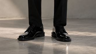 Bijenkorf gooit HUGO-lakschoenen én loafers in de sale voor €139