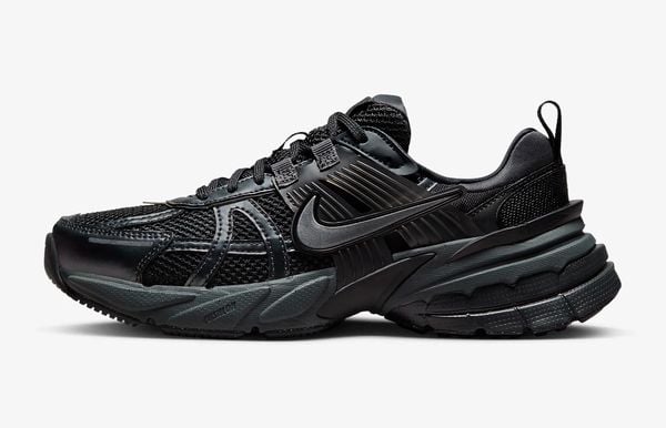 nike v2k run zwarte sneakers hardloopschoenen korting eerste sale 2025