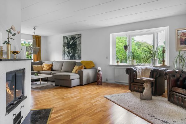 huis zweden binnen zwembad te koop (18)