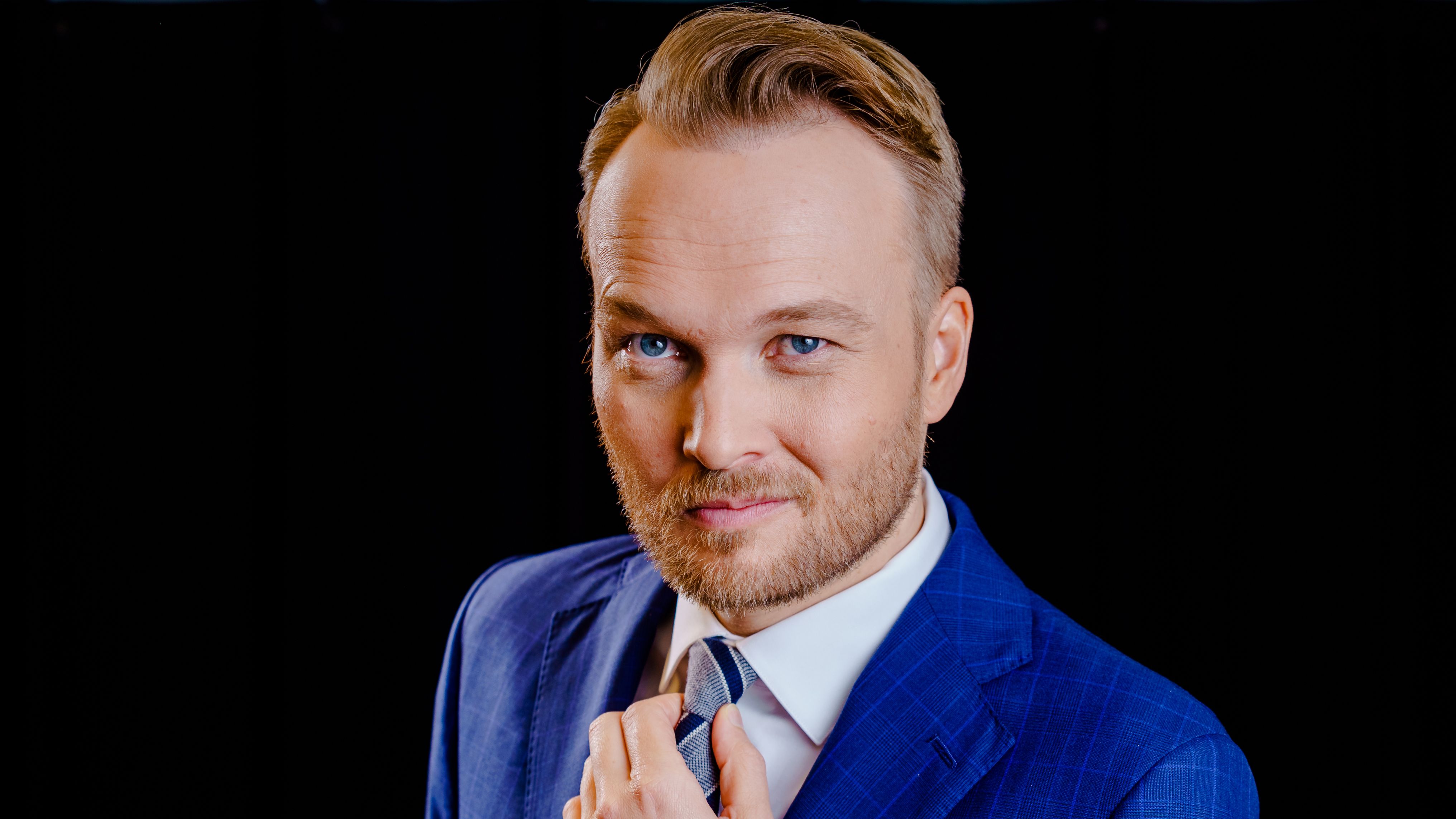 Arjen Lubach heeft de smaak te pakken en knalt er een dubstep-hit uit