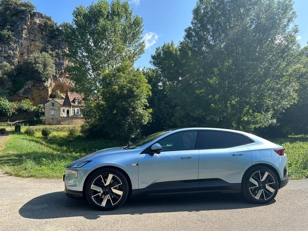 polestar 4 roadtrip review gezin op vakantie snelladen rijden frankrijk dordogne