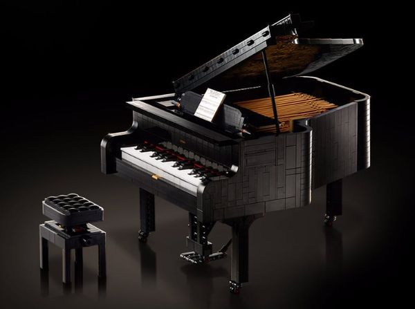 LEGO IDEAS Grand Piano
