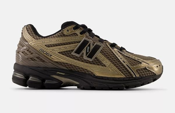 new balance 1906R met 40 procent korting nieuwe sneakers goud zwart