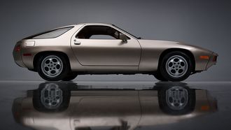 risky business, porsche 928, tom cruise