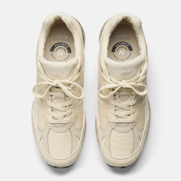 New Balance Made in UK 991v1 M991CR1 nieuwe sneakers rolls royce 270 euro