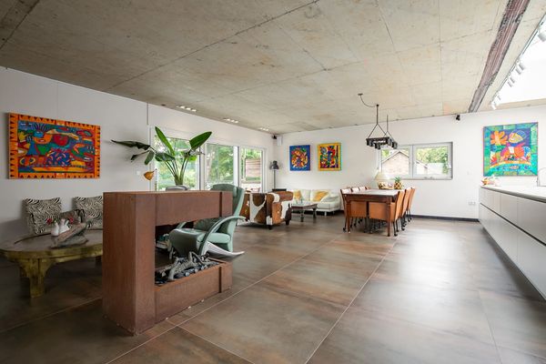 funda villa brutalisme luxe woning huis architectuur limburg energielabel A+++ duurzaam