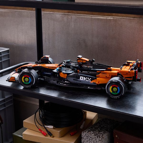 LEGO Technic 42228 McLaren MCL39 Max Verstappen 333
